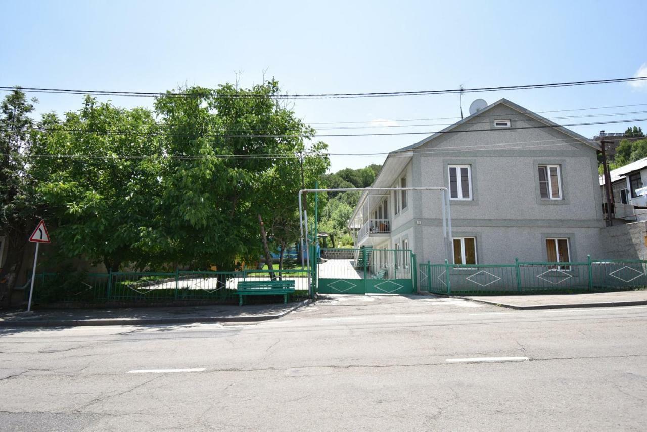 צ'אקאדזור Guest House Arsan מראה חיצוני תמונה